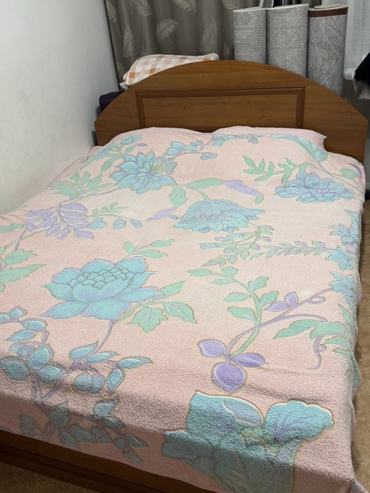 Продам спальный гарнитур