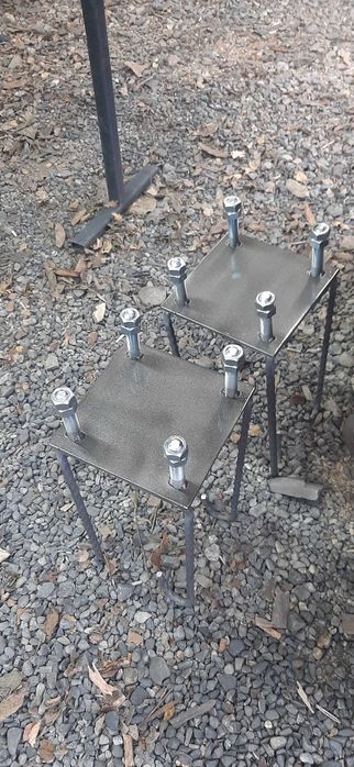 Stâlpi de gard, stâlpi iluminat, stâlpi poartă.