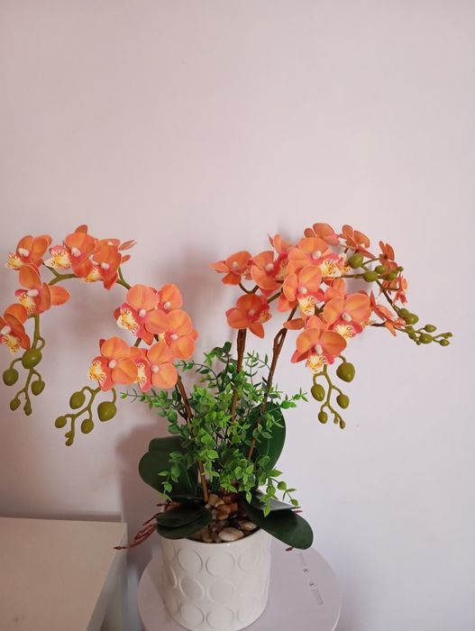 Изкуствена орхидея