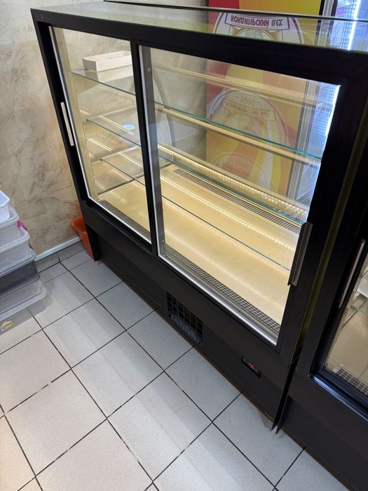 Витрина холодильная