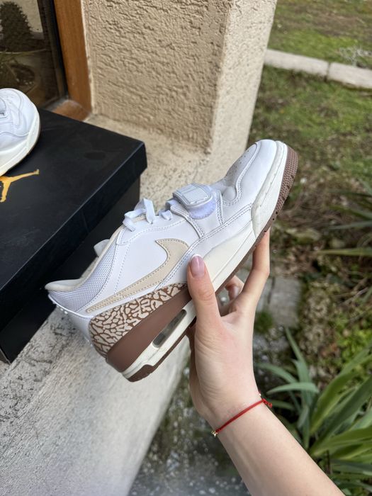 Jordan Legacy 312 low (40.5)