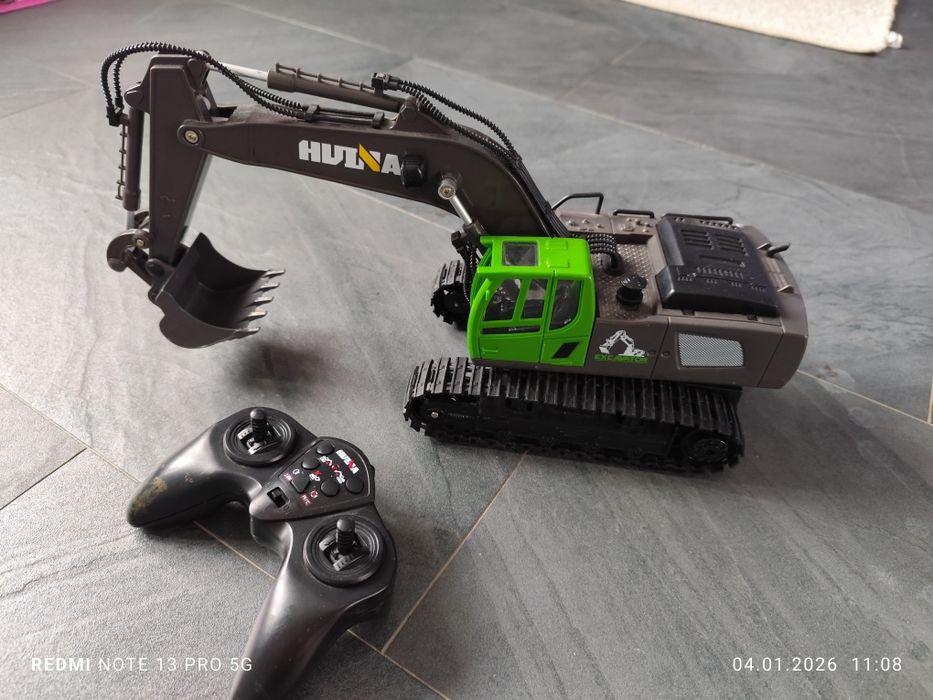 Excavator cu telecomanda jucarie