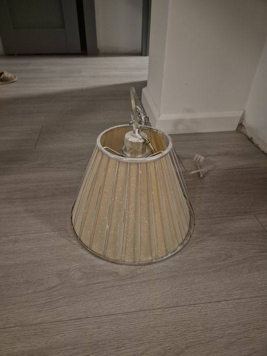 Lampa interior..