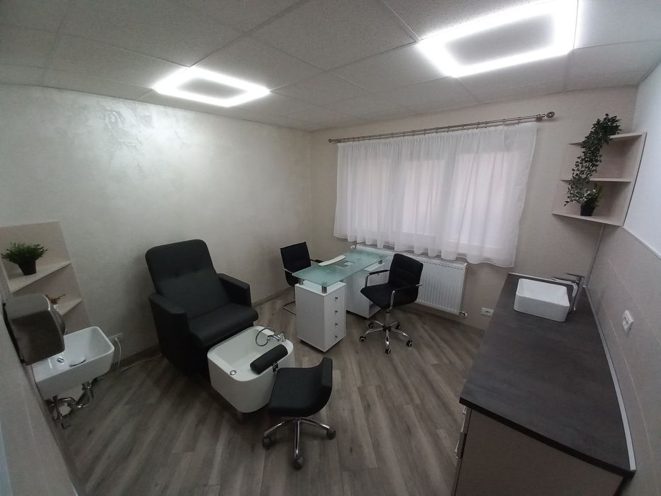 SALON frizerie manichiură pedichiură