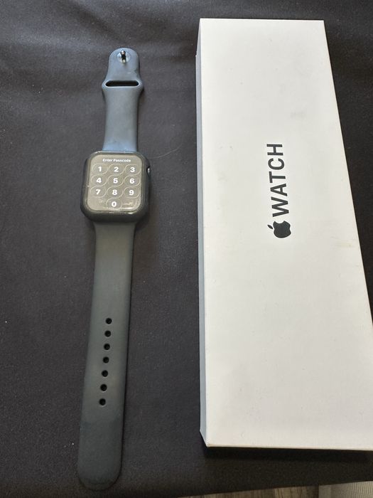 Apple watch se3 44mm нов