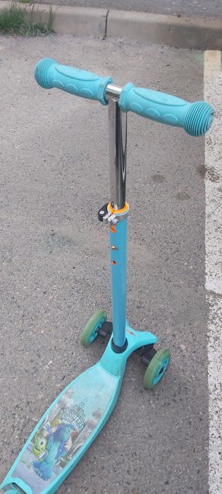 Продаю детский самокат