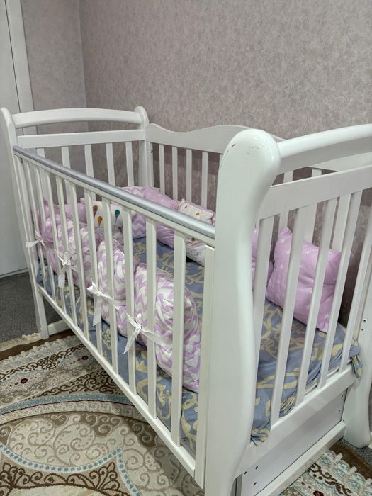 Детская кроватка