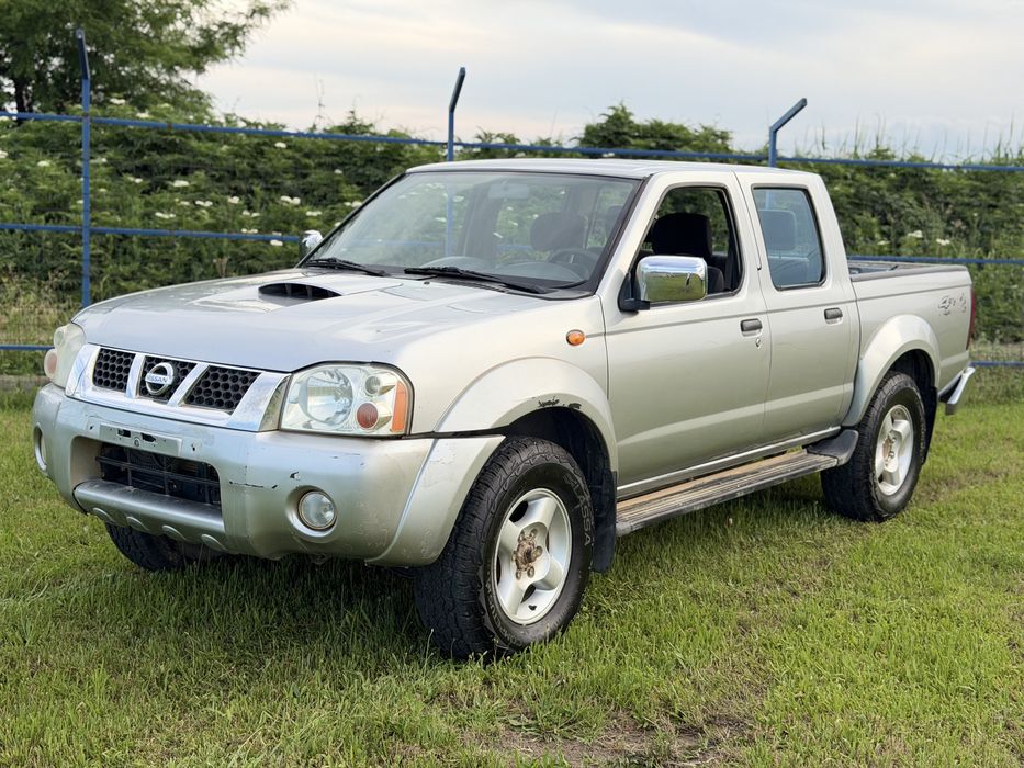 NISSAN Navara