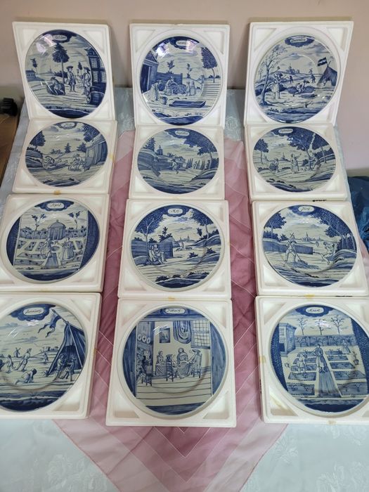 Колекционерски чинии Calendar Plate