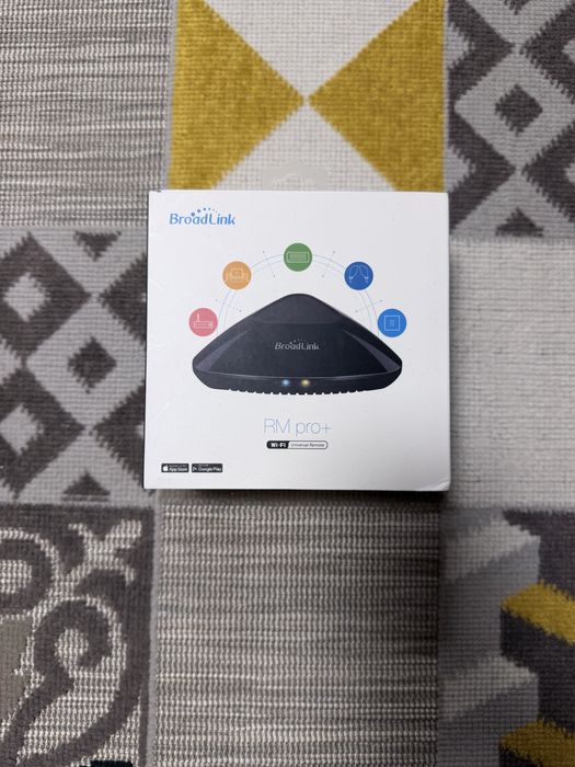 Telecomanda universala Broadlink Rm pro