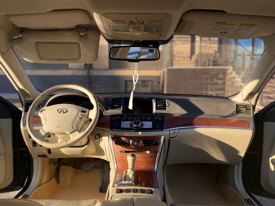 Продам infiniti m 35x