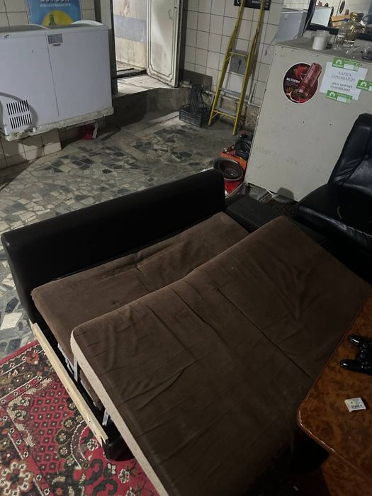 Диван двухспалный