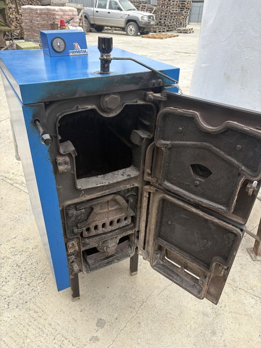 Centrala lemne 25 kw si puffer izolat 1000 litri