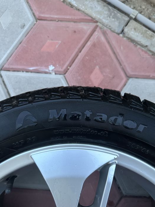 Шина с диском R16