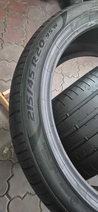Pirelli 215/45/20