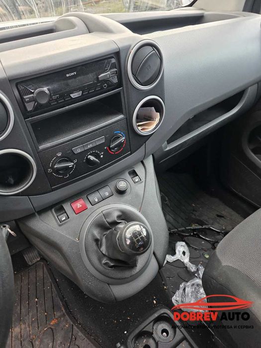 **САМО НА ЧАСТИ***  Peugeot Partner 1.6HDI,Ръчни скорости, 32 000km