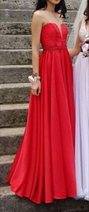 Rochie lungă roșie din tafta