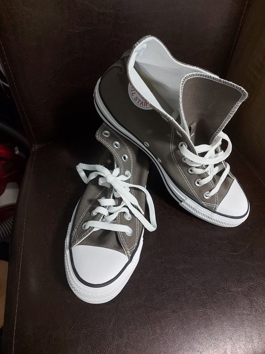 Tenisi  Converse