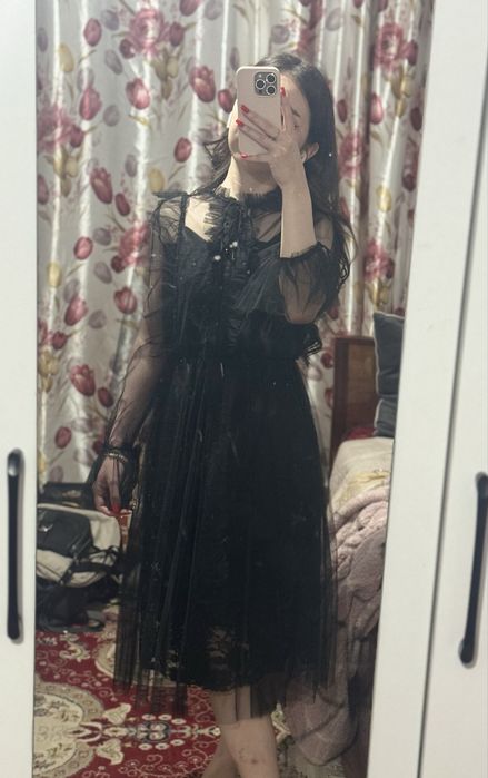 Продам платье 7000