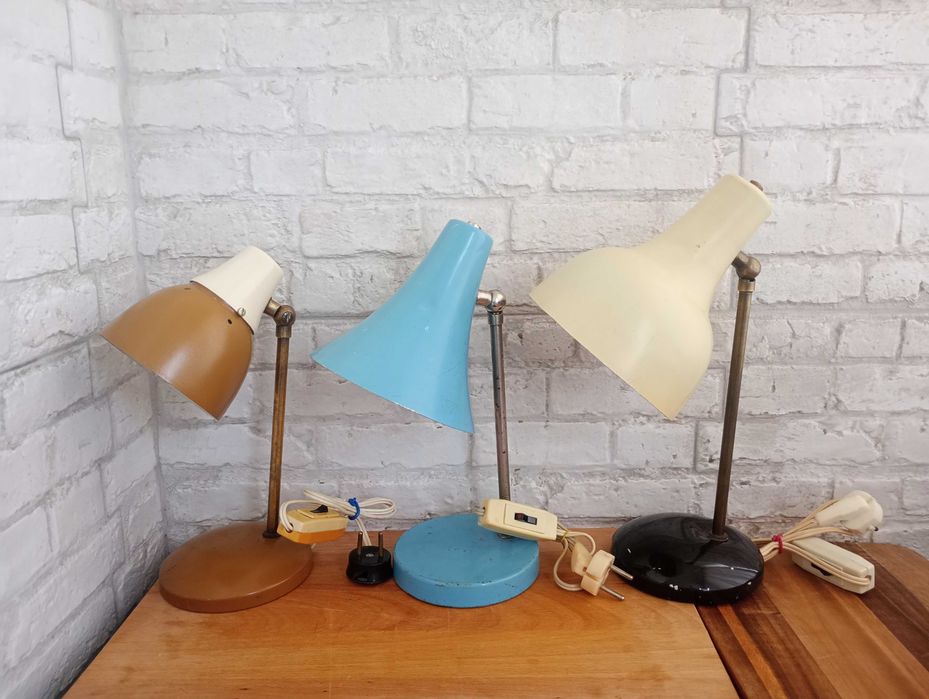 Стара лампа настолна