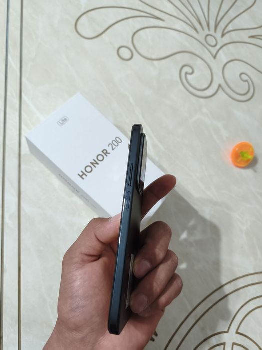 Honor 200 lite sotiladi 8+8 Ram 256GB