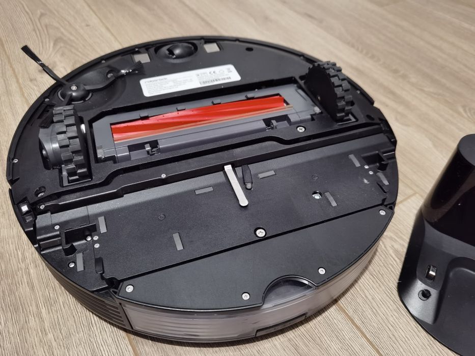 Roborock S7 aspirator robot + mop – stare foarte bună, accesorii inclu