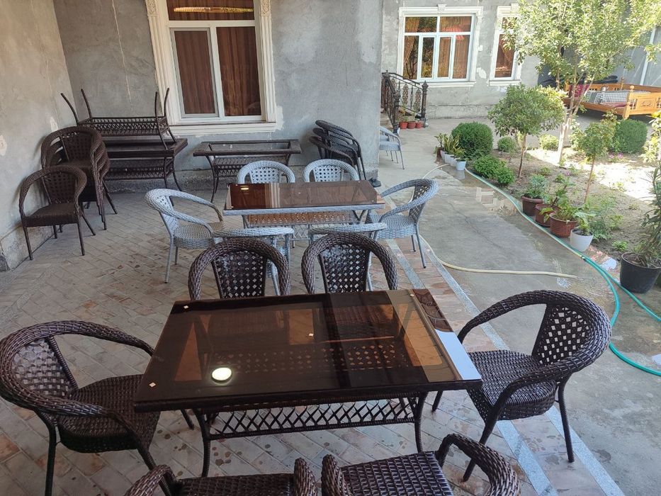 Deko Ratan to‘qima stol stullari optim va donaga