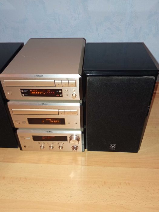 Аудиосистема Yamaha RX-E400, CDX-E400, KX-E300, NS-E400