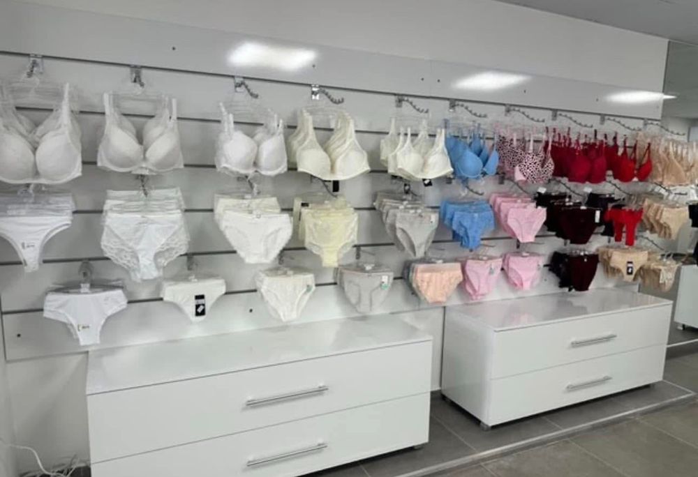 Оборудване за магазин за дрехи /бельо