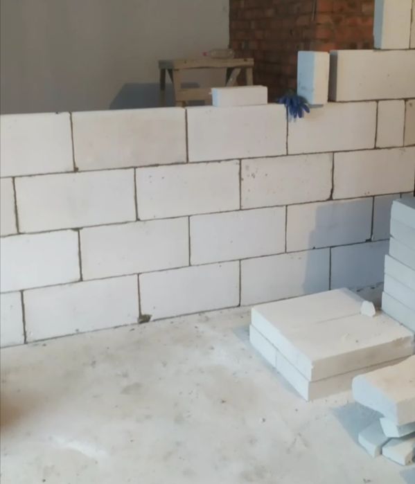 Кладка перегородки каминщик