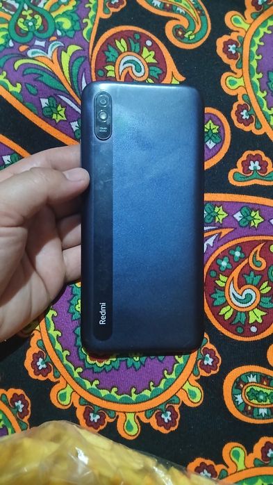 Redmi 9a tiniq holatda karobkalari bn mavjud