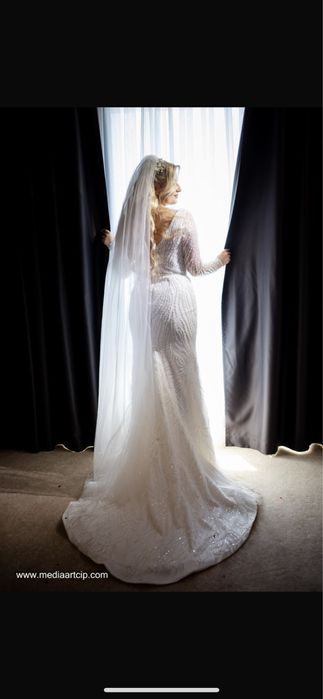 Rochie de Mireasă Elegantă 2 în 1 – Cu Trena Detașabilă și Voal Dublu