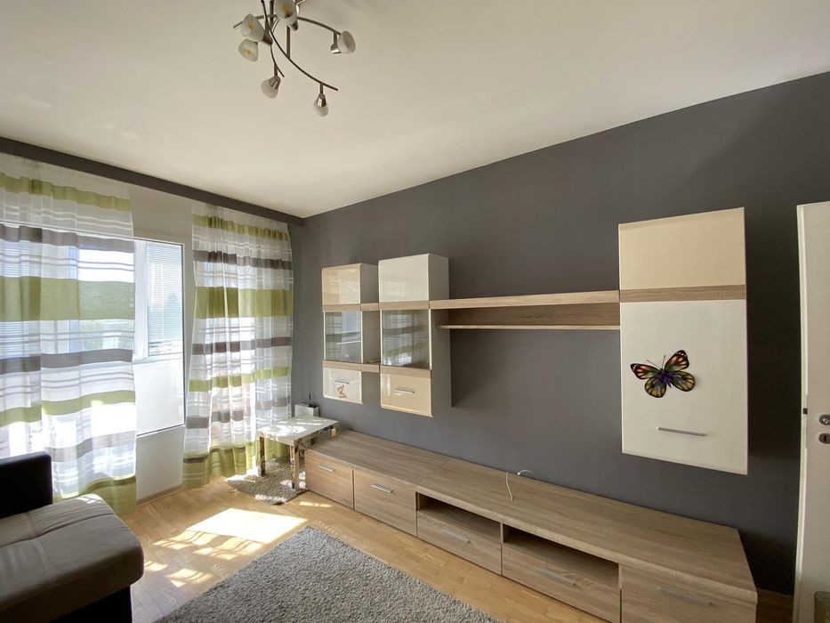 Дава се под наем Тристаен апартамент в София, Надежда 1 - 84 кв.м за 649 € - Снимка #2