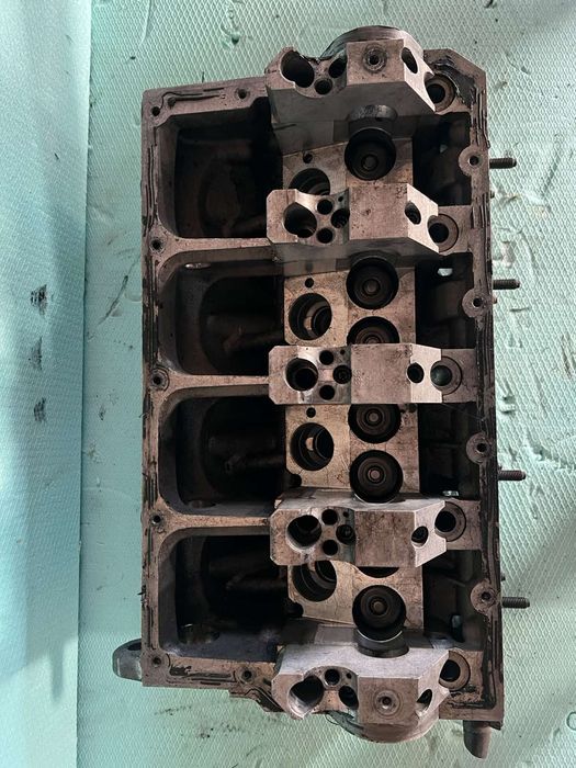 Цилиндрова глава  за VW Aydi Seat Skoda 1.9 2.0 TDI цена 200 лв