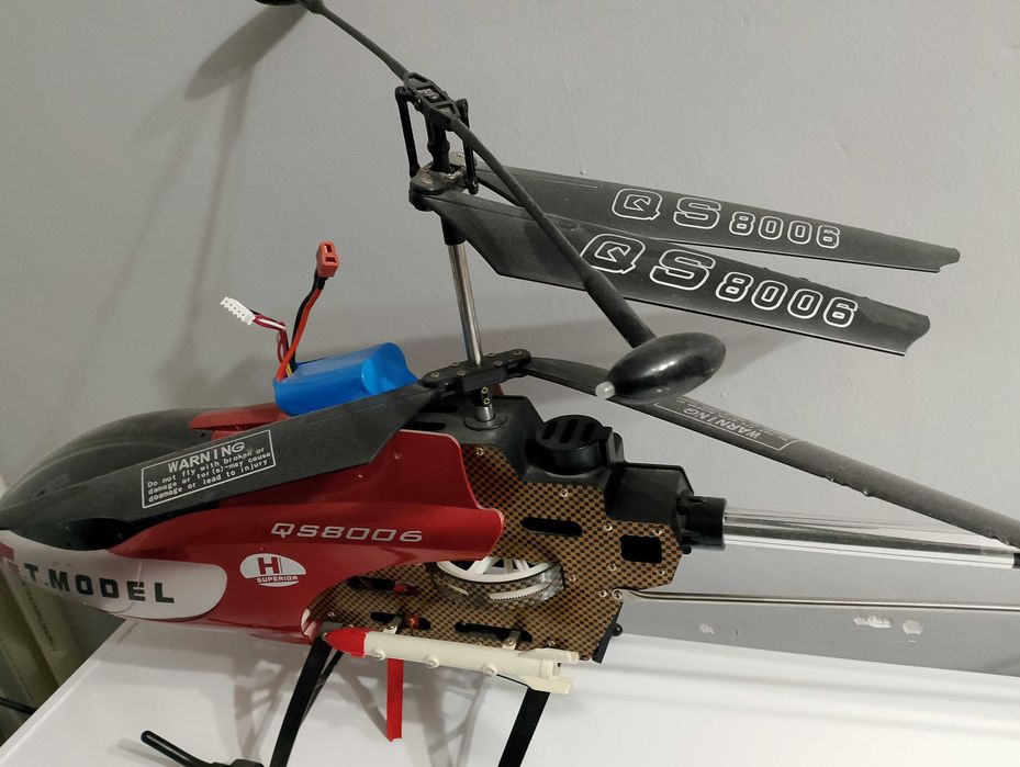 Хеликоптер QS8006