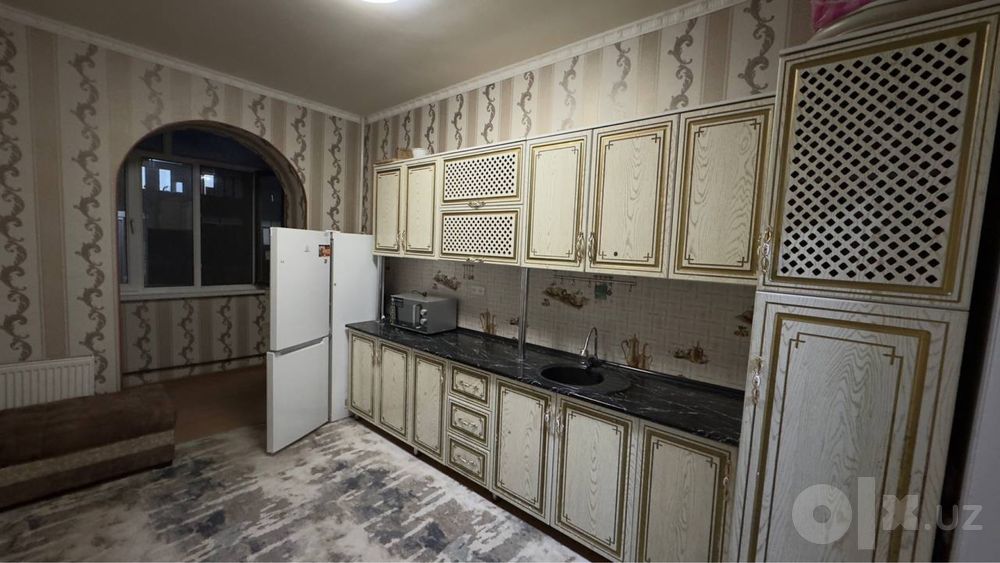 Yakkasaroy tumani Oybek metrosi yaqinida sherglikka