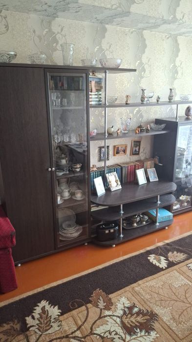 Стенка в зал. Продам