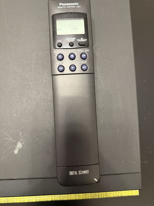 Видеомагнитофон PANASONIC NV-J40 HQ