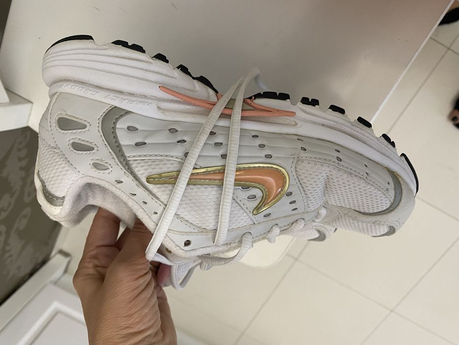 Psntofi sport NIKE marimea 38