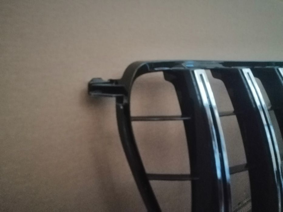 Grila centrala Mercedes-Benz X166