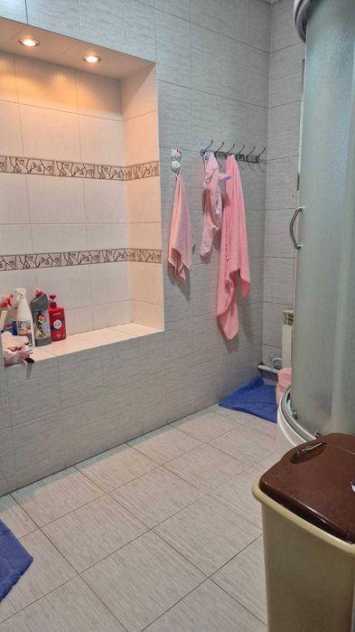 Продам дом 200 кв с участком