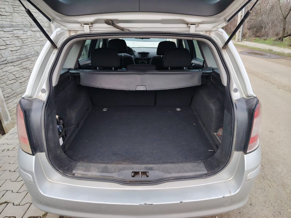 Autoturism opel astra station wagon