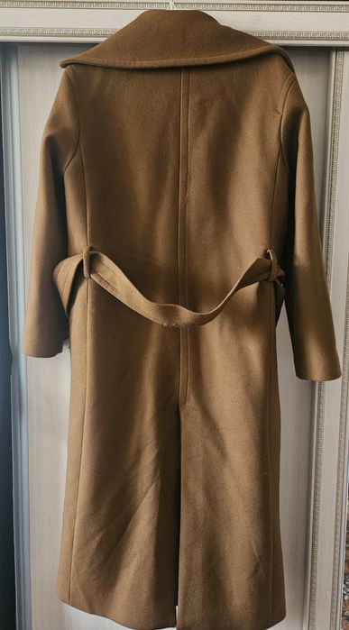 Продаётся женское пальто