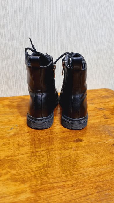 Продам сапоги для девочки