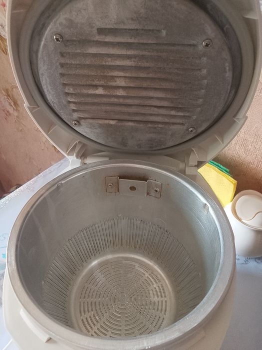 Продам домашнюю фритюрнцу