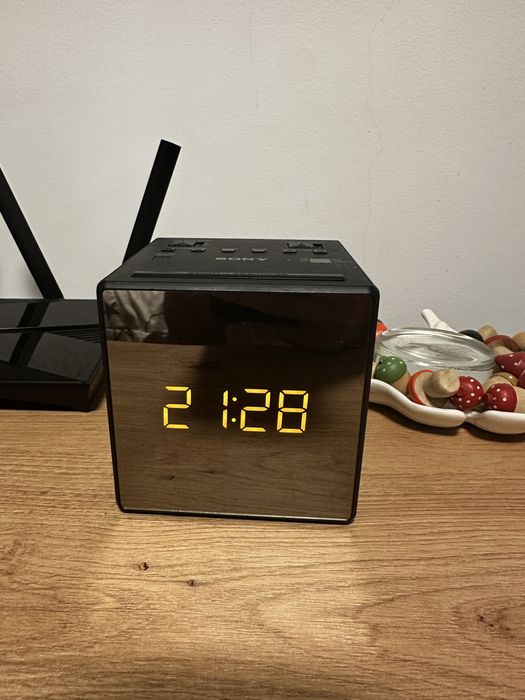 Ceas Sony digital radio