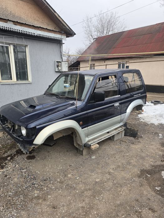 Поджер на разбор 4м40  6г72