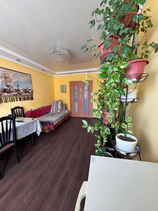 Продам 3 комнатную квартиру