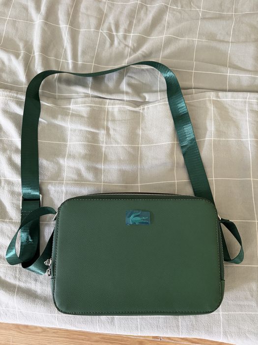 Lacoste чанта през рамо – чисто нова