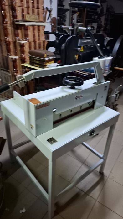 Ghilotina hartie Ideal 47cm
